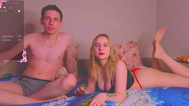 cuple off online show from 4, 12, 2025