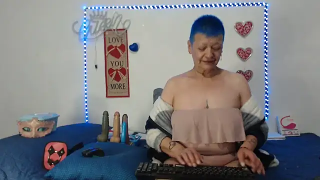 loquitaqueen011 online show from 2, 3, 2025