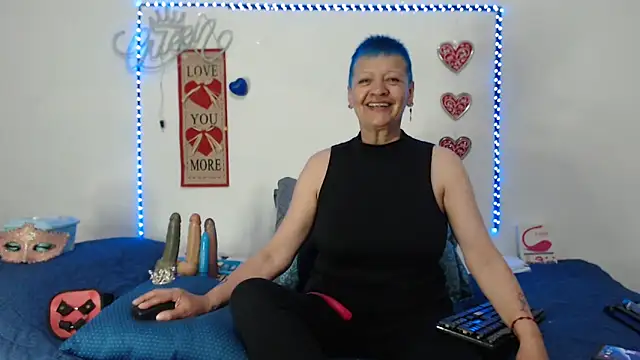 loquitaqueen011 online show from 7, 3, 2025