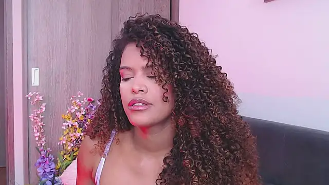 Snapshot of Amelia_bss chatting on 5, 10, 2025 Amelia bss online show from 5, 10, 2025