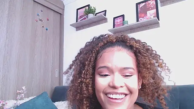 Snapshot of Amelia_bss chatting on 26, 10, 2025 Amelia bss online show from 26, 10, 2025