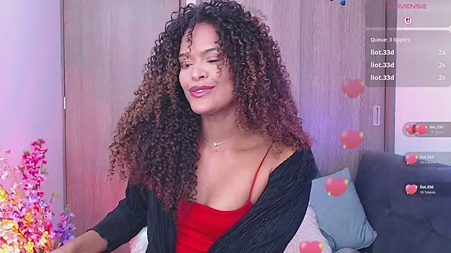 Snapshot of Amelia_bss chatting on 6, 11, 2025 Amelia bss online show from 6, 11, 2025