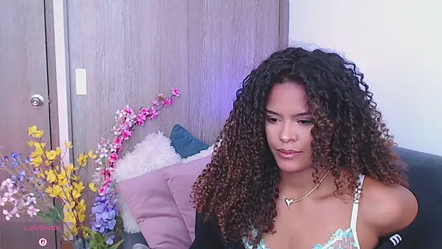 Snapshot of Amelia_bss chatting on 12, 11, 2025 Amelia bss online show from 12, 11, 2025