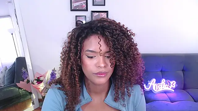 Snapshot of Amelia_bss chatting on 25, 2, 2025 Amelia bss online show from 25, 2, 2025