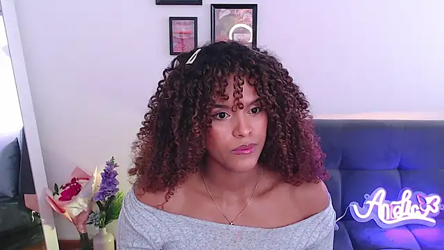 Snapshot of Amelia_bss chatting on 18, 2, 2025 Amelia bss online show from 18, 2, 2025