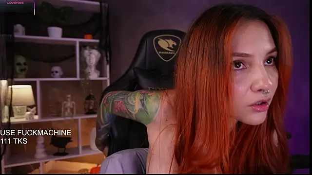 RedJasmine  online show from 21, 10, 2025