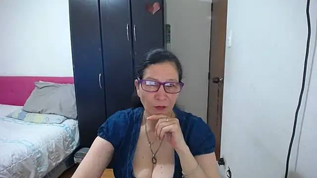 Snapshot of latin49 chatting on 31, 5, 2026 latin49 online show from 31, 5, 2026