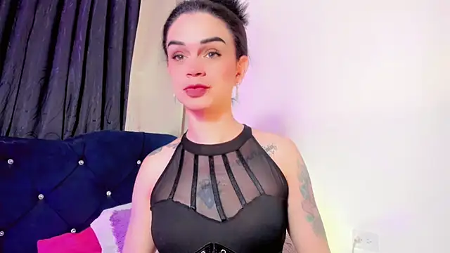 lesly xx online show from 18, 11, 2025