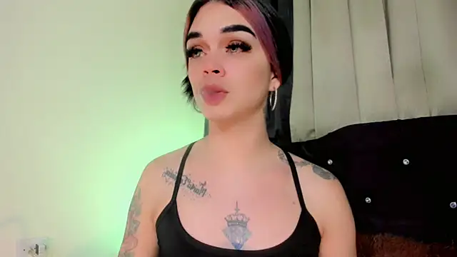 Snapshot of lesly_xx chatting on 12, 6, 2026 lesly xx online show from 12, 6, 2026