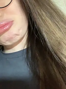 MiaBlossom online show from 5, 12, 2024