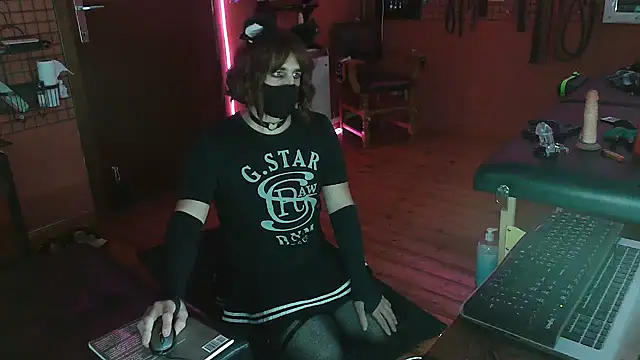 Ginny-the-bdsm-nympho online show from 23, 10, 2025