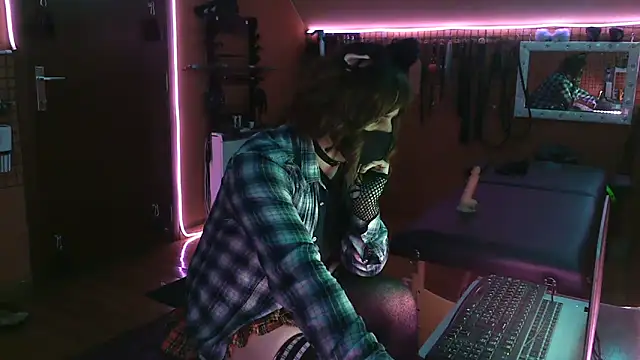 Ginny-the-bdsm-nympho online show from 15, 3, 2026