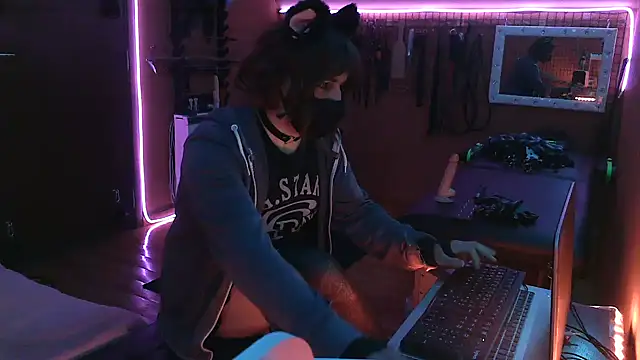 Ginny-the-bdsm-nympho online show from 20, 11, 2025