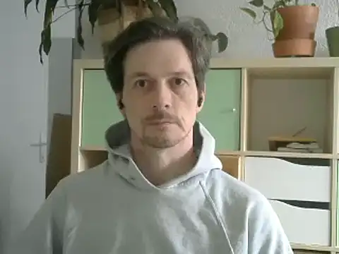 snowypaul11 online show from 10, 3, 2025