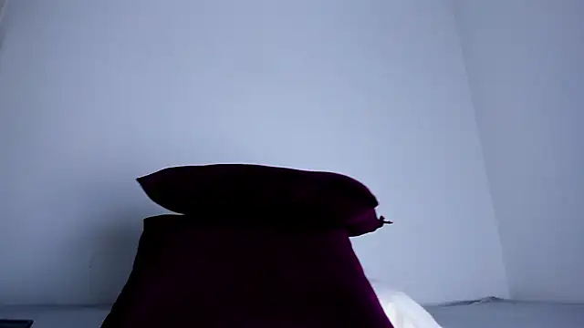 Skarleth69 online show from 19, 1, 2026