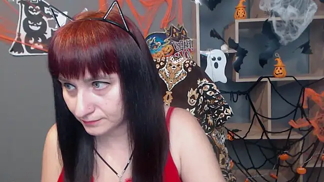 NinaFlawlees online show from 30, 10, 2025