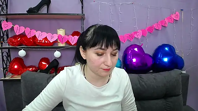 Snapshot of NinaFlawlees chatting on 5, 2, 2025 NinaFlawlees online show from 5, 2, 2025