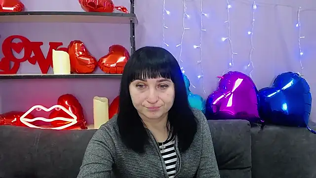 Snapshot of NinaFlawlees chatting on 1, 3, 2025 NinaFlawlees online show from 1, 3, 2025