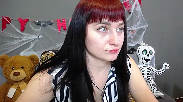 NinaFlawlees online show from 24, 10, 2025