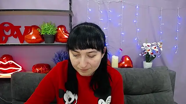 Snapshot of NinaFlawlees chatting on 5, 3, 2025 NinaFlawlees online show from 5, 3, 2025