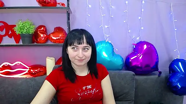 Snapshot of NinaFlawlees chatting on 4, 3, 2025 NinaFlawlees online show from 4, 3, 2025