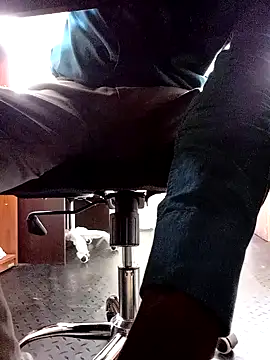 robinsan1010 online show from 20, 3, 2025