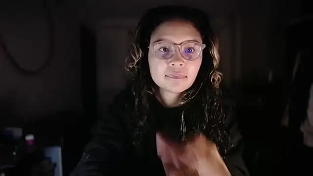 Snapshot of Hathorlove chatting on 2, 5, 2026 Hathorlove online show from 2, 5, 2026