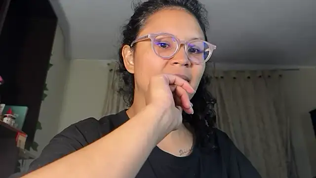 Hathorlove online show from 13, 7, 2026