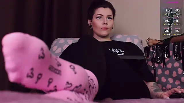 Luna Blake online show from 8, 1, 2025