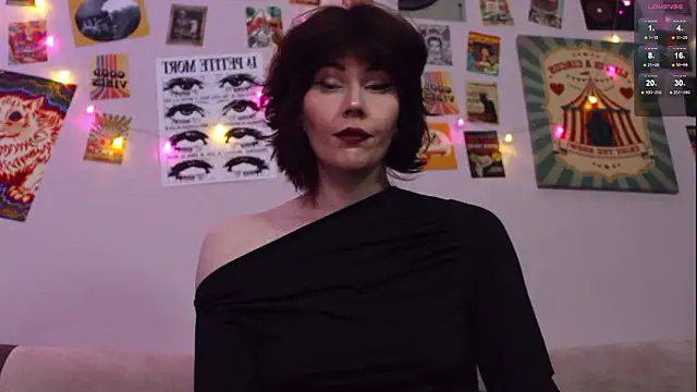 Luna Blake online show from 22, 3, 2026