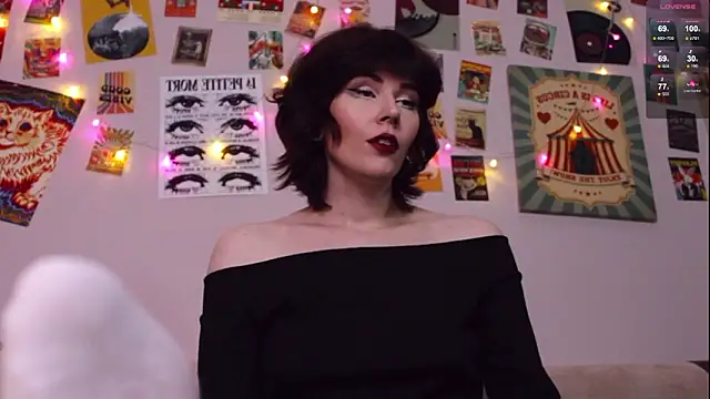 Luna Blake online show from 21, 3, 2026