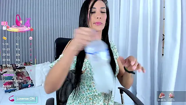 nayelii d online show from 15, 12, 2025