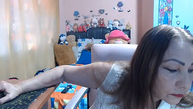 milfeddy  online show from 10, 7, 2026