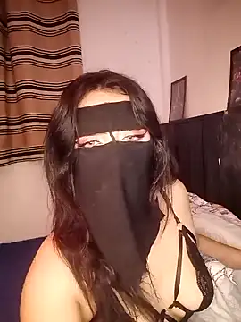 Bayan-Queen online show from 2, 11, 2025