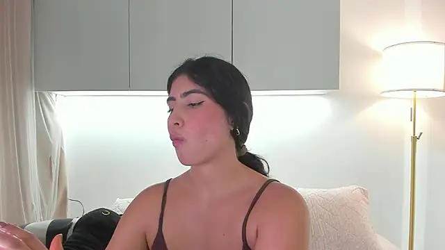 Gaby zahir  online show from 2, 3, 2026