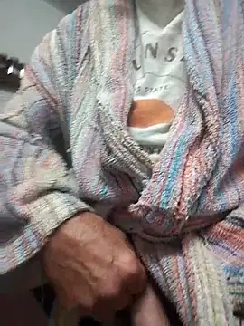 Snapshot of Halasatila chatting on 14, 10, 2025 Halasatila online show from 14, 10, 2025