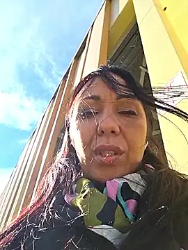 Snapshot of LeticiaWoods chatting on 6, 5, 2026 LeticiaWoods online show from 6, 5, 2026