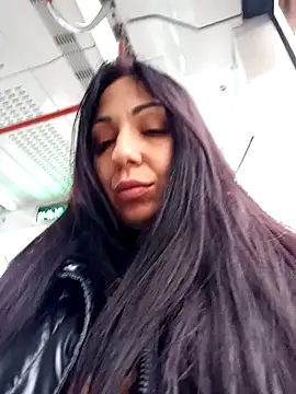 LeticiaWoods online show from 3, 12, 2024