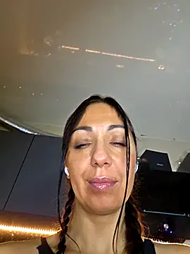 LeticiaWoods online show from 5, 12, 2025