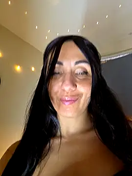 LeticiaWoods online show from 18, 3, 2026