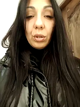 LeticiaWoods online show from 6, 1, 2025