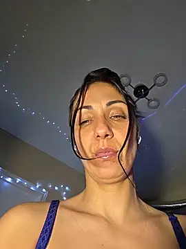 Snapshot of LeticiaWoods chatting on 26, 5, 2026 LeticiaWoods online show from 26, 5, 2026