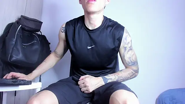 enzo bvlgari online show from 19, 3, 2026