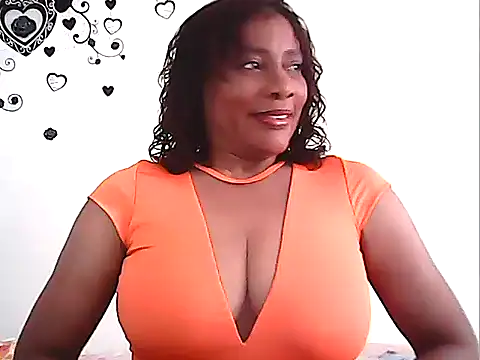 Snapshot of RoosePaarker chatting on 8, 12, 2024 RoosePaarker online show from 8, 12, 2024
