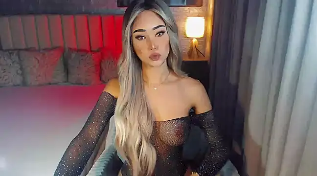 Snapshot of Miss_Amandaversace chatting on 28, 1, 2025 Miss Amandaversace online show from 28, 1, 2025