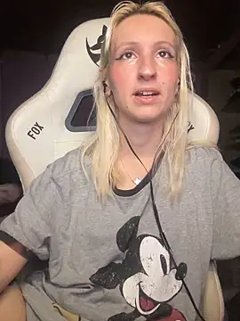 bunnydark00 online show from 19, 11, 2025