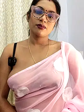 Queen Dolly online show from 6, 2, 2026