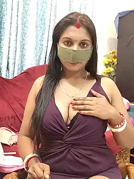 Snapshot of Queen_Dolly chatting on 6, 3, 2025 Queen Dolly online show from 6, 3, 2025