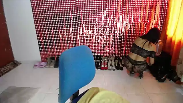 Snapshot of Sweett_Anya chatting on 16, 11, 2025 Sweett Anya online show from 16, 11, 2025