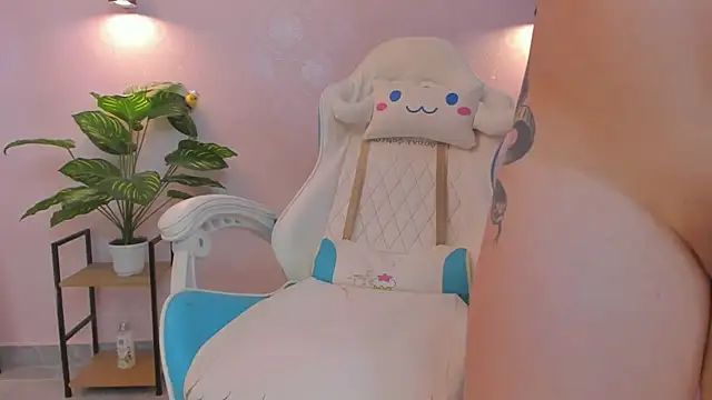 Snapshot of LITTLE-VIVI chatting on 7, 6, 2026 LITTLE-VIVI online show from 7, 6, 2026